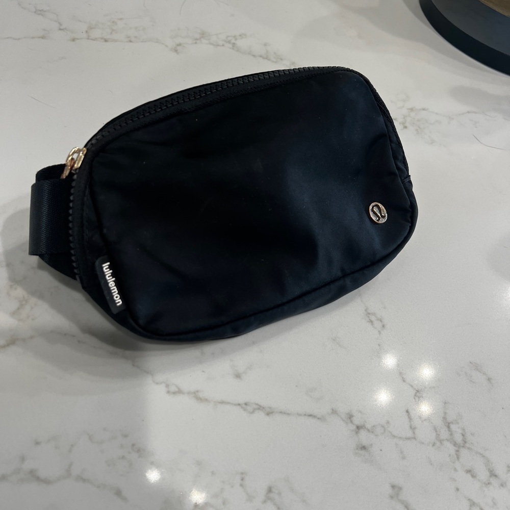 lululemon athletica Black Belt Bag Minimalist Design
